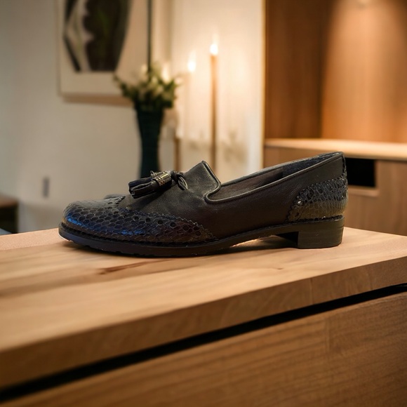 Stuart Weitzman Loafers - Picture 3 of 10